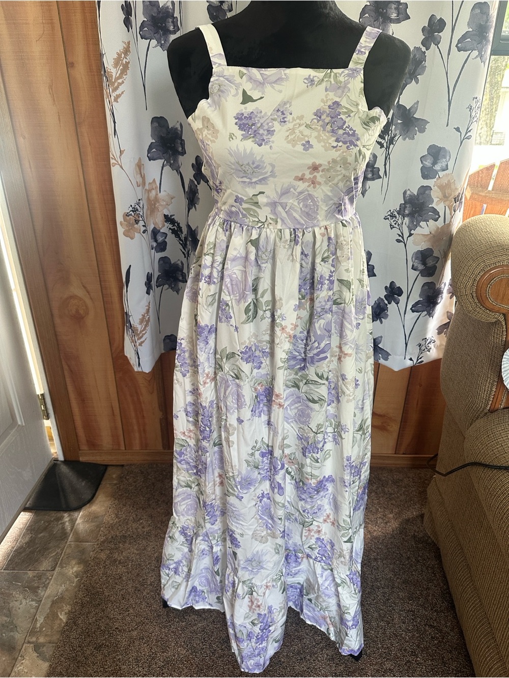 Lavender White Floral Tie Back Maxi Dress
